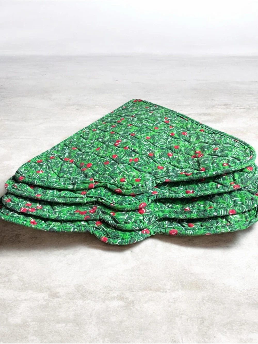 Christmas vintage placemats.  Set of 4.